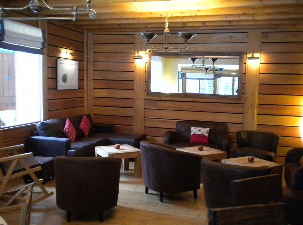 De La Croix Perrin Hotel 2*