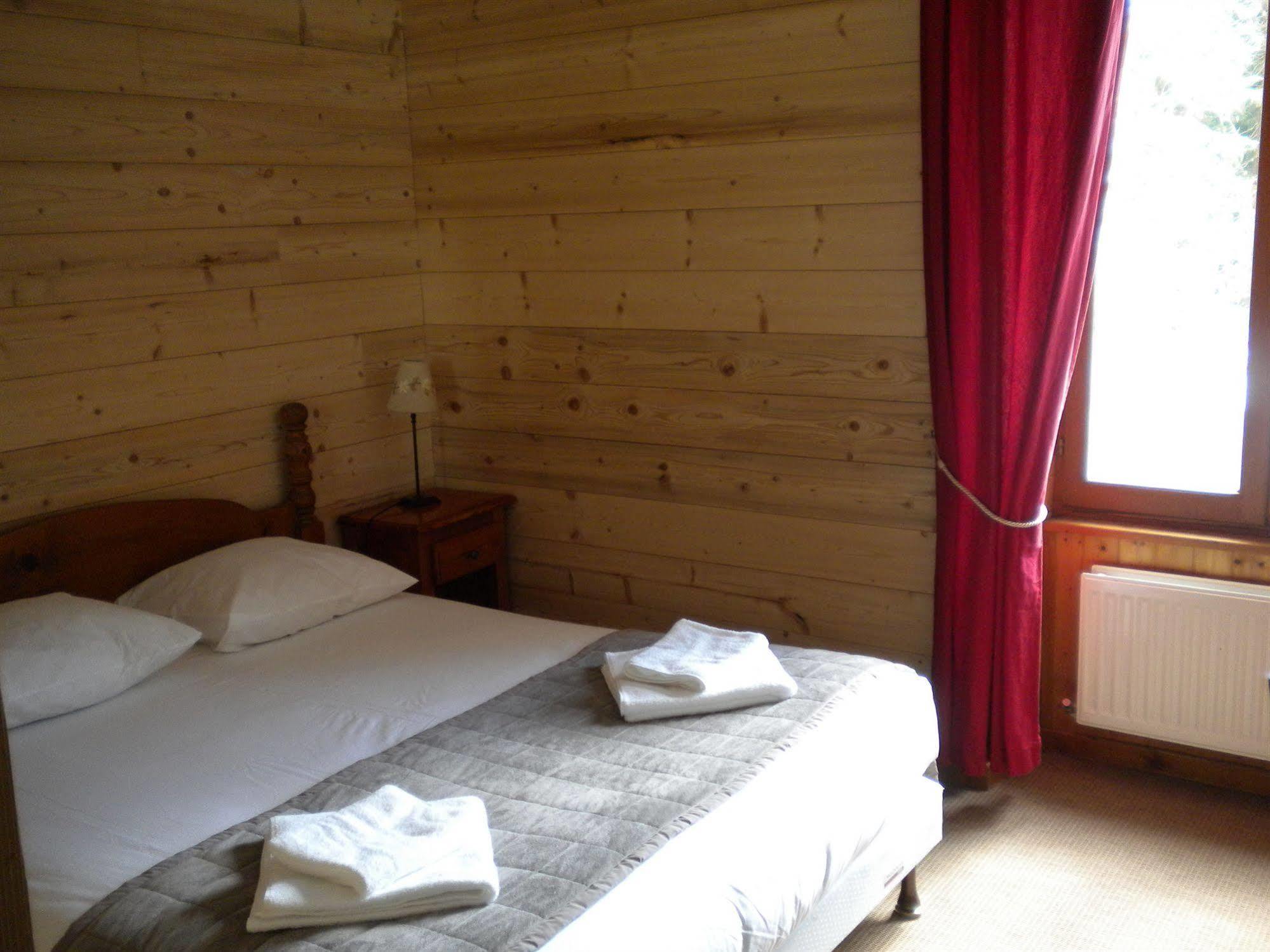 Hotel De La Croix Perrin